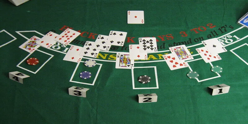 Cách chơi Blackjack cho người mới bắt đầu tại Ev88 4 Những chiến thuật giúp tăng tỷ lệ thắng trong Blackjack